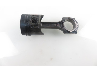 Píst Mitsubishi Pajero 4D56 T