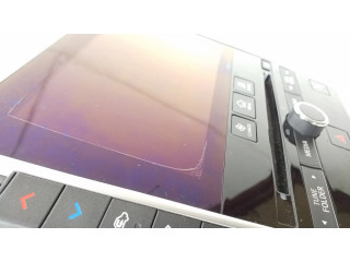 Радио/ проигрыватель CD/DVD / навигация