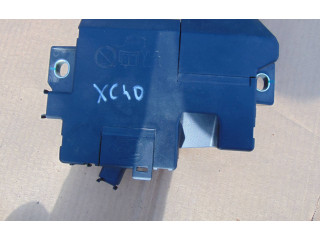 Блок предохранителей 32359306 Volvo XC40