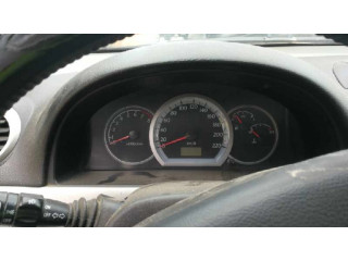 Přístrojová deska Chevrolet Lacetti 2005 96430919