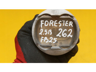 Поршень с шатуном    Subaru Forester SJ       