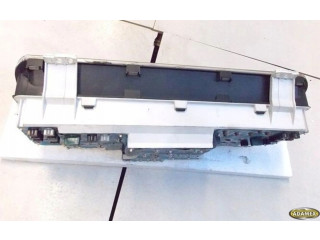 Панель приборов    Mazda 626       