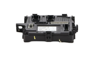 Блок предохранителей 284B26188R Dacia Sandero III