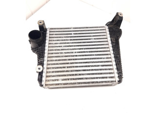 Интеркулер 95B145804E, T95B360 Porsche Macan