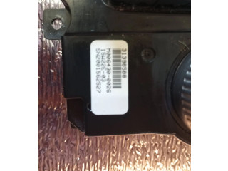 Блок управления климат-контролем 31398588, SN2001562527   Volvo V60