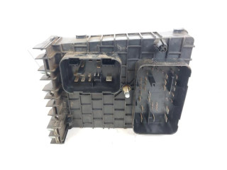 Блок предохранителей 1K0937124K   Audi A3 S3 8P    