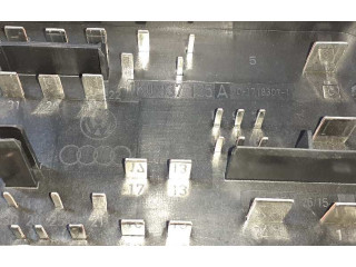   Pojistková skříňka 1K0937125A   Volkswagen Tiguan 2008