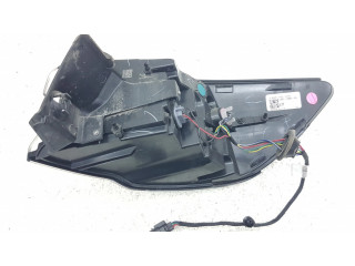 Задний фонарь левый сзади LJ6B13405, LJ6B13405AG    Ford Escape IV   2020- года