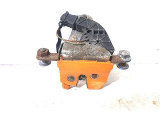 Замок багажника     Skoda Fabia Mk1 (6Y) 1999 - 2007 года