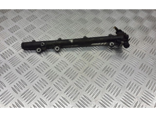 Vstřikovací lišta A6110700095   Mercedes-Benz C W203     