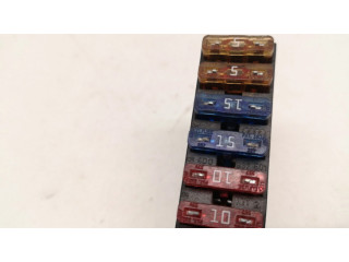 Блок предохранителей  4D0937501   Audi A8 S8 D2 4D    