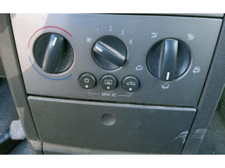 Блок управления климат-контролем Opel Meriva A