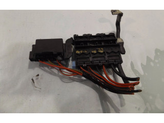 Блок предохранителей 5J0937548 Skoda Fabia Mk2 (5J)