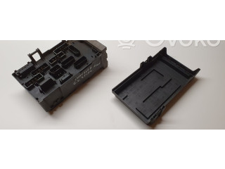 Блок предохранителей 04727080AC, 04727078AA Chrysler Grand Voyager IV