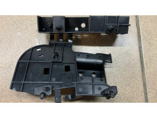 Другая деталь отсека двигателя