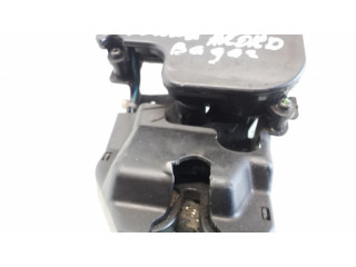 Замок багажника 030521 Honda Accord 2003-2007 года