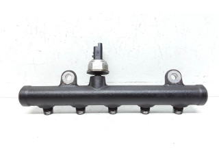 Топливная рампа 9658227880, 9681649580   Volvo V70  