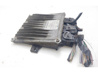 Рулевая рейка  Блок управления двигателем ECU 8200303619   Renault Clio II 2001 - 2005 года