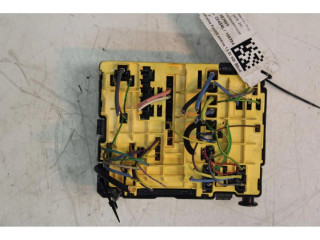 Блок предохранителей    Peugeot 2008 I    