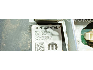 Радио/ проигрыватель CD/DVD / навигация