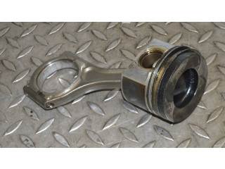 Поршень EE20Z Subaru Outback