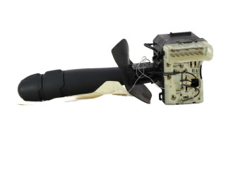 Ручка стеклоочистителей    Renault Clio II