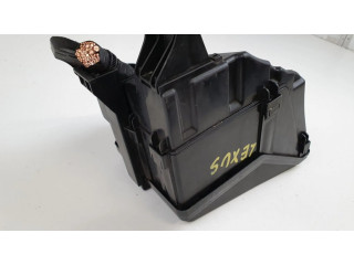 Блок предохранителей 8266253070   Lexus IS 220D-250-350    