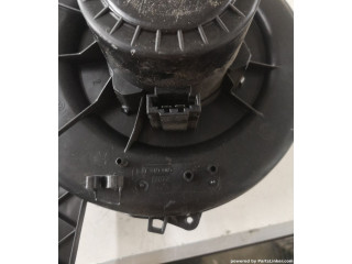 Вентилятор печки    6r1819015   Skoda Fabia Mk2 (5J)