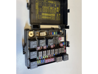 Блок предохранителей  8231008583   SsangYong Rexton I    