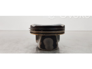 Píst 1310124050 Toyota Corolla E160 E170 M20A