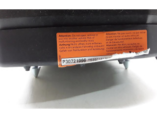 Подушка безопасности водителя P30721996   Volvo V70