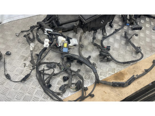 Блок предохранителей 8266253250, 8266253270 Lexus IS III XE30