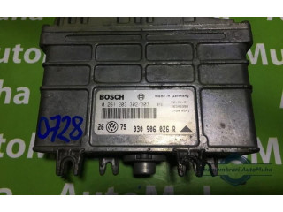 Блок управления двигателем Блок управления 0261203302303, 030906026R Volkswagen Golf III