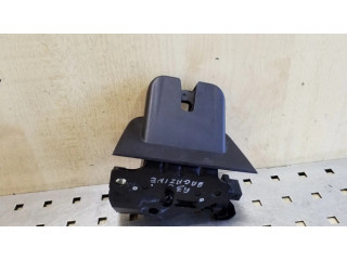 Замок задней крышки