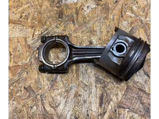 Píst 11005 Mercedes-Benz S W126