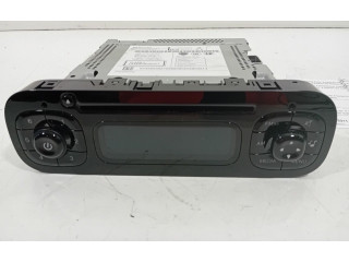 Радио/ проигрыватель CD/DVD / навигация 7356035270 Fiat Panda III