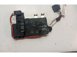 Блок предохранителей 31337183, 202725 Volvo S60