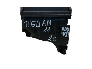   Pojistková skříňka 1K0937540C, 1K0937132F   Volkswagen Tiguan 2011