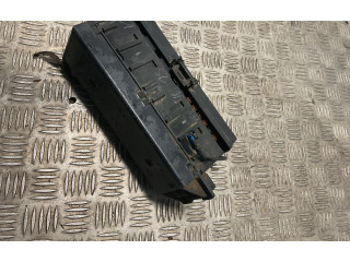 Блок предохранителей    Jeep Grand Cherokee    