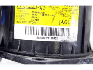 Подушка безопасности пассажира 8X23-16E600-AC Jaguar XF X250