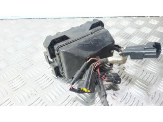 Блок предохранителей    Daihatsu Sirion    