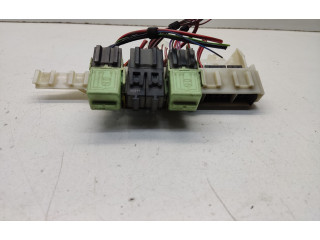 Pojistková skříňka 8371884 BMW 5 E39 2001