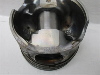 Píst    Audi A8 S8 D4 4H     