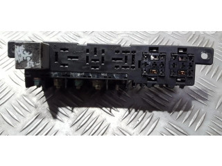 Блок предохранителей  896081000, 8l0941822   Volkswagen Golf IV    