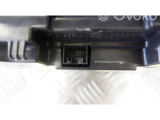 Přístrojová deska BMW X1 F48 F49 2019 9295445