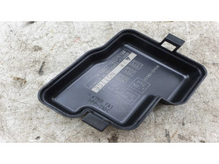 Pojistková skříňka Крышка ящика предохранителей 8266228020 Toyota Previa (XR30, XR40) II 2003
