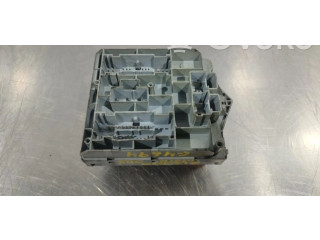 Блок предохранителей 51742420   Alfa Romeo GT    