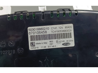 Спидометр (приборный щиток) 503018860210, 670106458 Maserati Levante