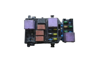 Pojistková skříňka 8200003634 Renault Vel Satis 2005