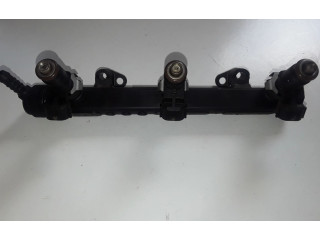 Топливная рампа 04C133313AC   Skoda Citigo   для двигателя CHYA